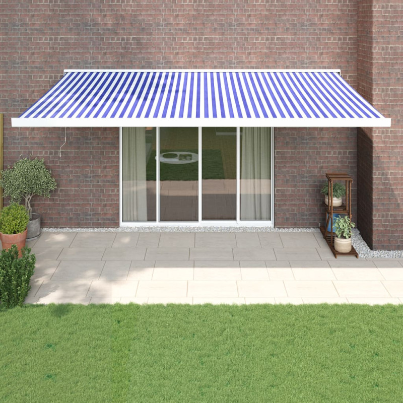 stradeXL Retractable Awning...