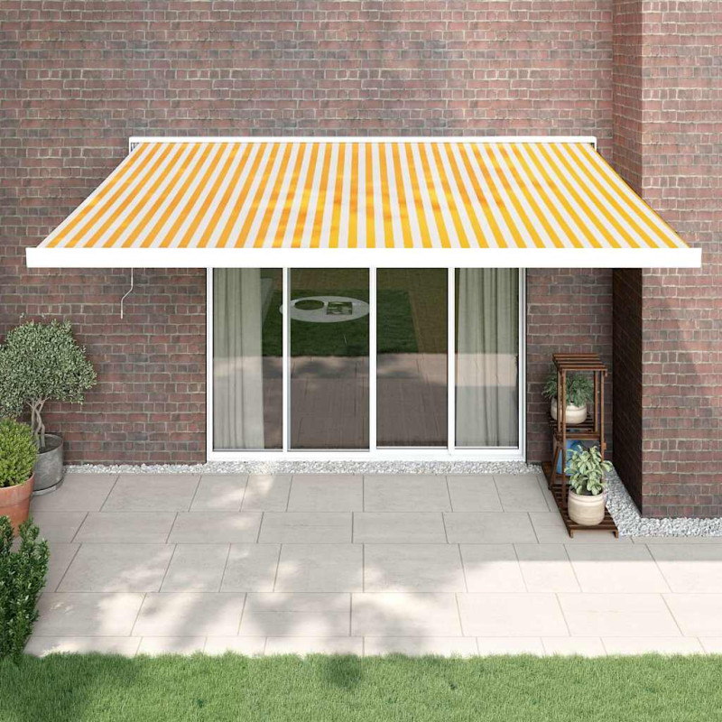 stradeXL Retractable Awning...