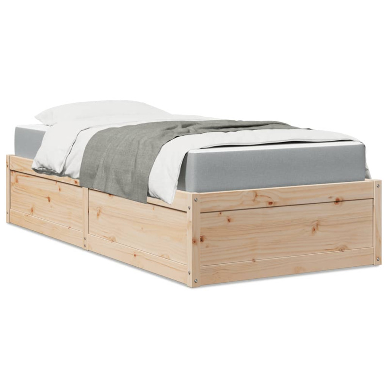 stradeXL Bed with Mattress...